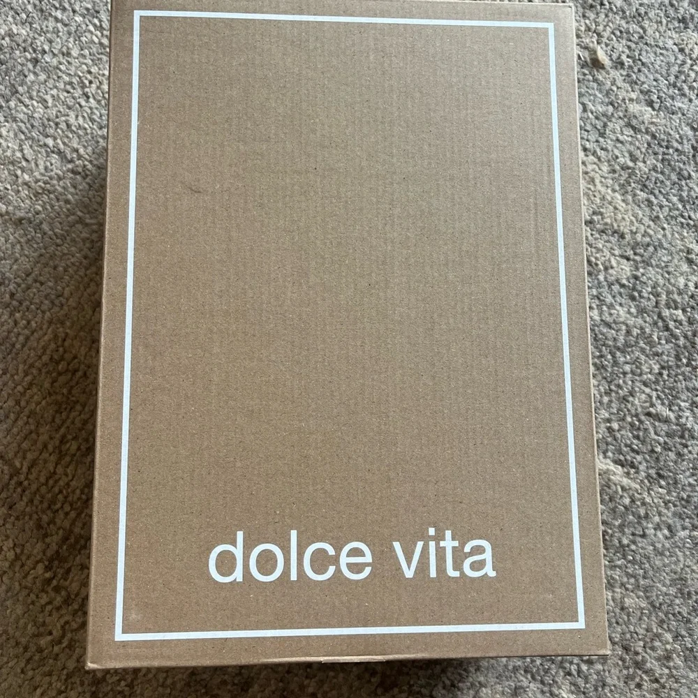 NWT DOLCE‎ VITA CHERA PLATFORM SLINGBACK SANDALS IN TAN SIZE 9